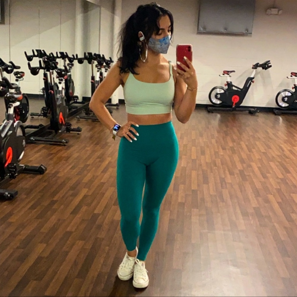 BALANCE ATHLETICA VITALITY Cloud Leggings in Fluorine XS